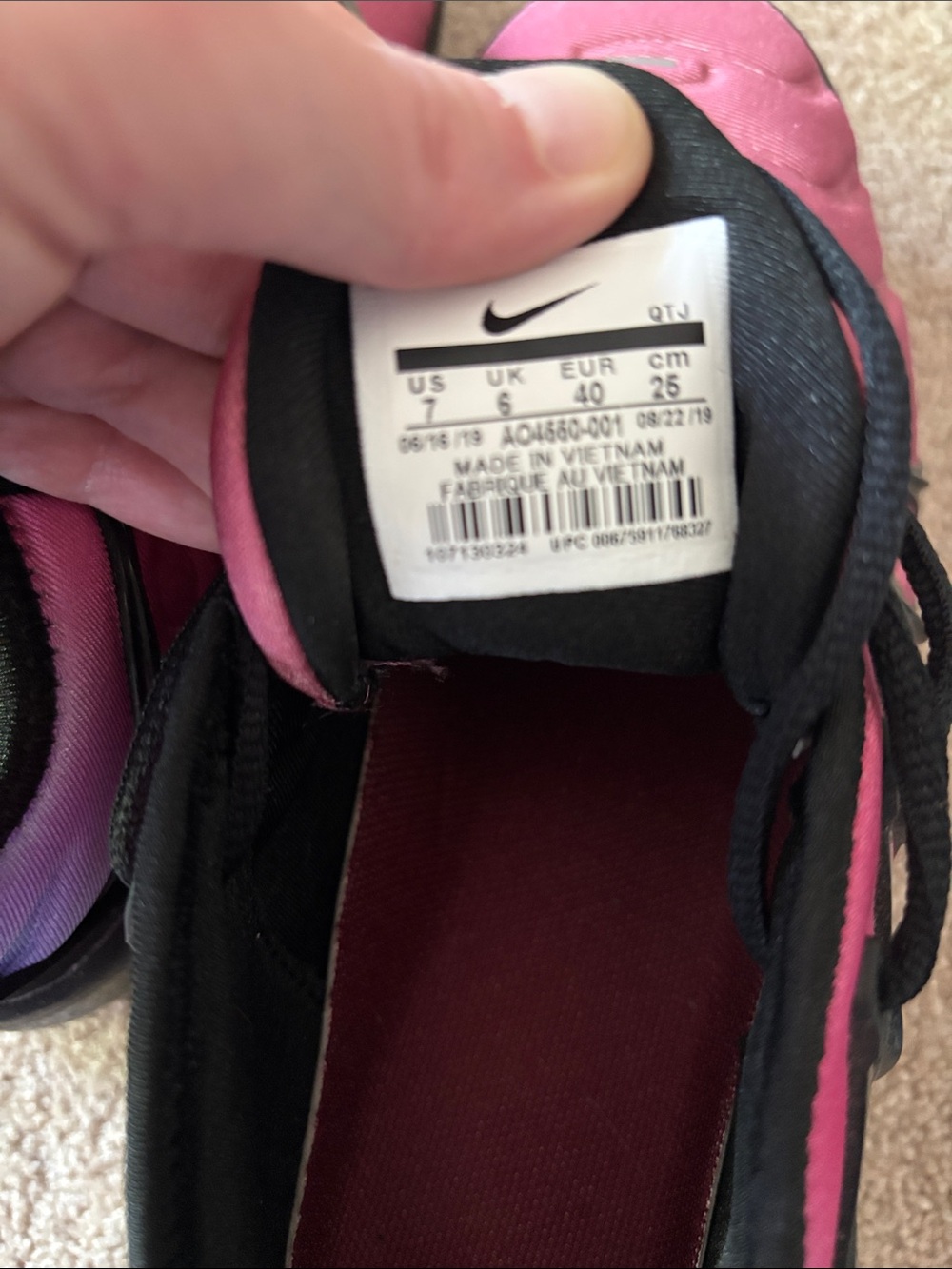 Nike Air Vapormax Plus - Picture 3 of 8